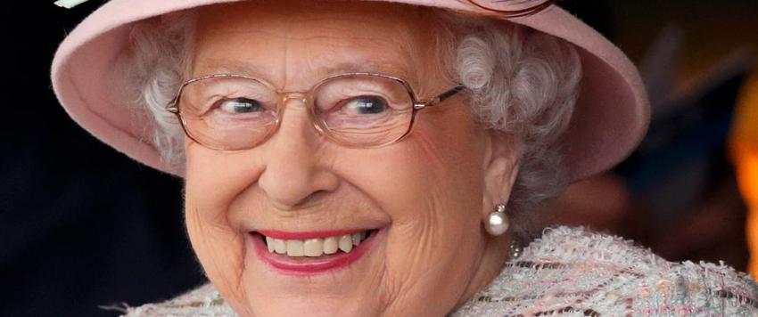 الملكة اليزابيث الثانية