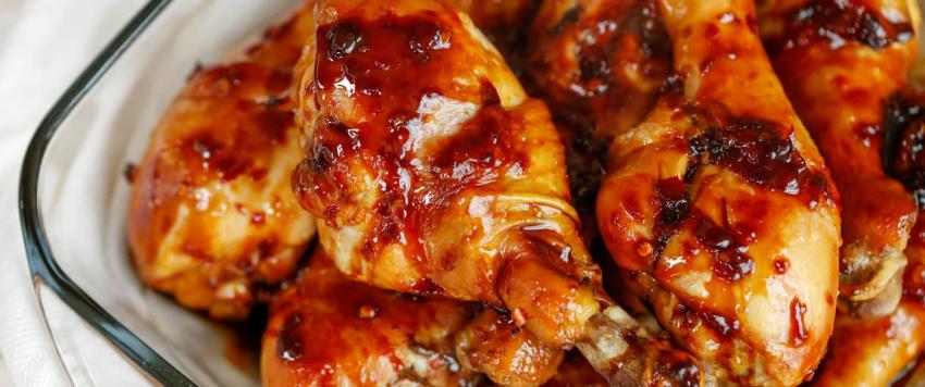  أفخاذ الدجاج المحمرة