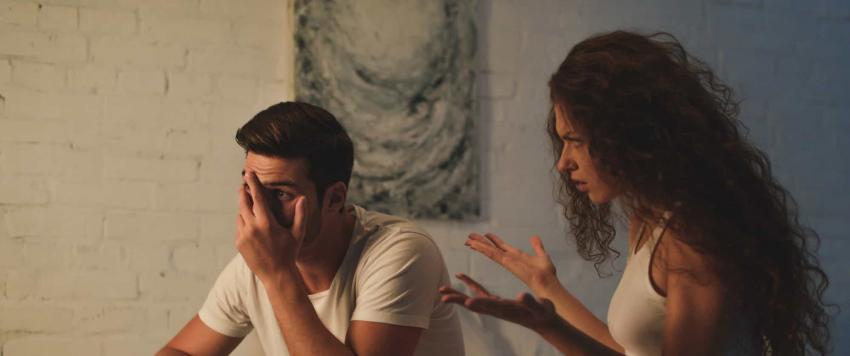 علامات تشير إلى أنكِ شريكة احتياطية بالنسبة له