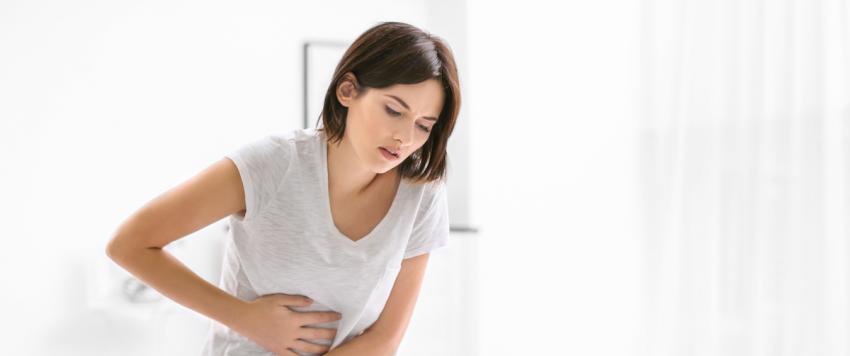 أسباب الانتفاخ الصباحي وطرق العلاج