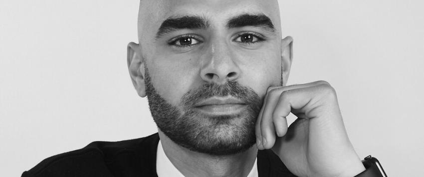 المصمم السعودي يوسف أكبر