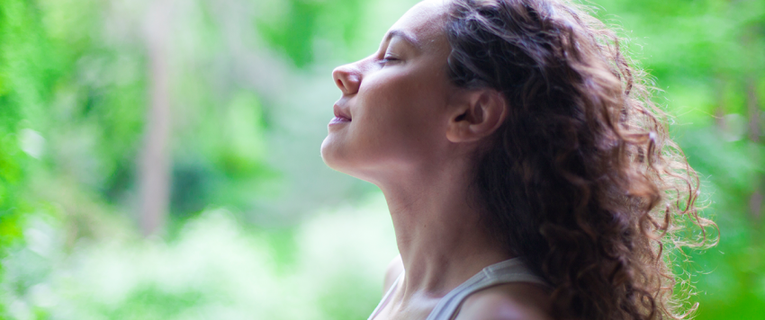 ما هي فوائد التنفس من الأنف؟ 