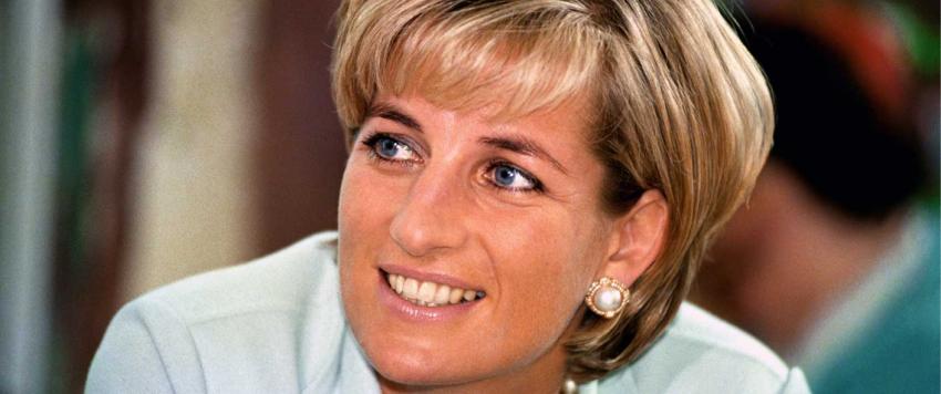 5 قطع أساسية في خزانة الأميرة ديانا هم سر " اناقتها الأسطورية"