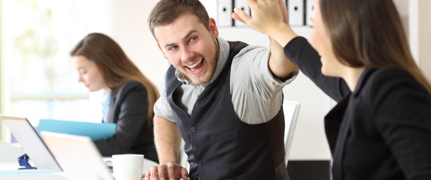 عادات في العمل