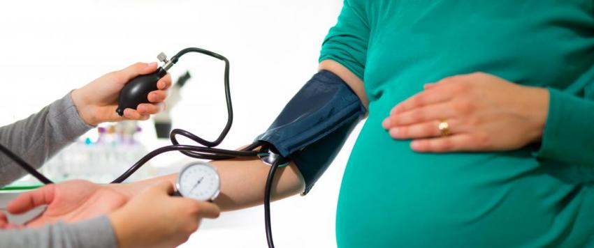 النساء المصابات بارتفاع ضغط الدم أثناء الحمل أكثر عرضة للاصابة بالخرف