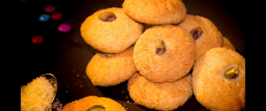 طريقة عمل اقراص جوز الهند بالفرن