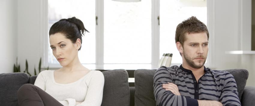 أمور يقولها الرجل للمرأة تشعرها بعدم الامان في العلاقة