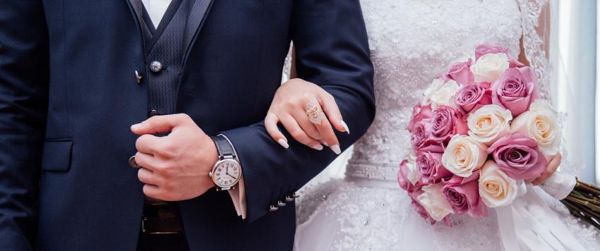 تعرفي على أبرز الألوان لصيحات زفاف ربيع 2020