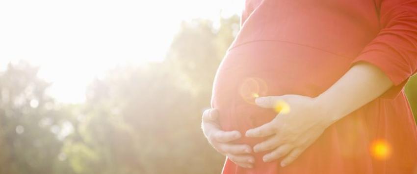 تعرفي على السن المناسب للحمل والاعتبارات التي يجب الانتباه إليها قبل التخطيط له؟