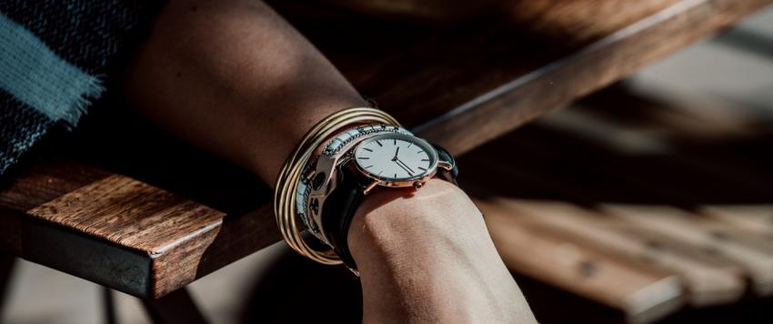  أجمل إكسسوارات اليد الرائجة هذا الموسم