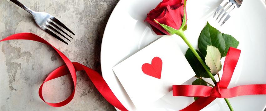 احتفلي مع شريك حياتك بهذه الطريقة الرومانسية