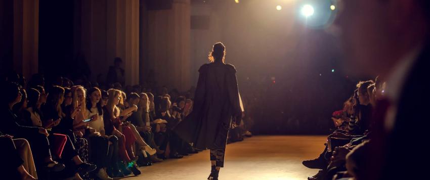 مدونات الجمال العربيات يخطفن الأنظار في أسبوع موضة باريس لخريف 2020