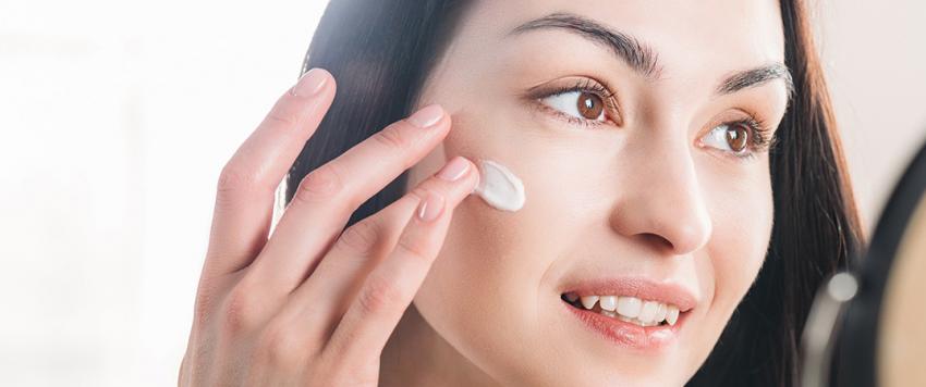 احذري.. كريمات تفتيح البشرة تسبب تلف الأعصاب