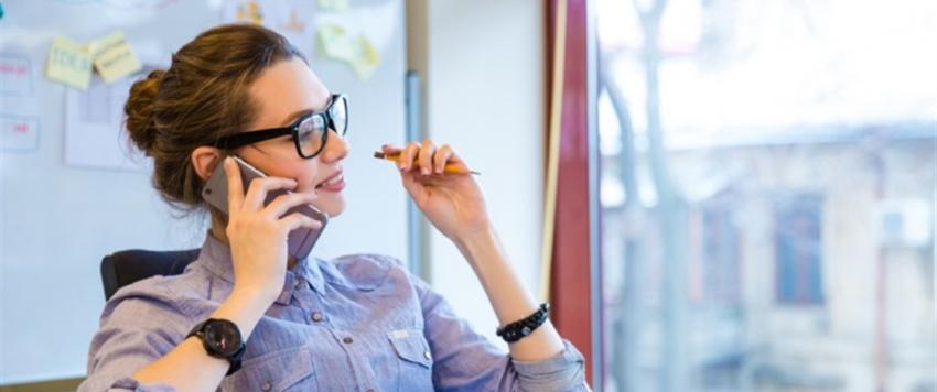 اضرار الاستخدام المفرط للهاتف على البشرة