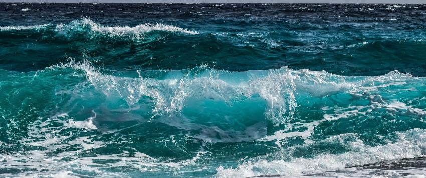 أمواج المحيط