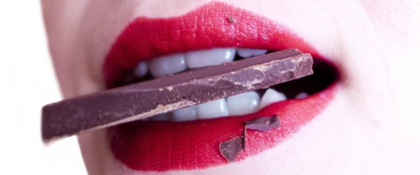 كيف يؤثر الإجهاد على صحة أسنانك؟