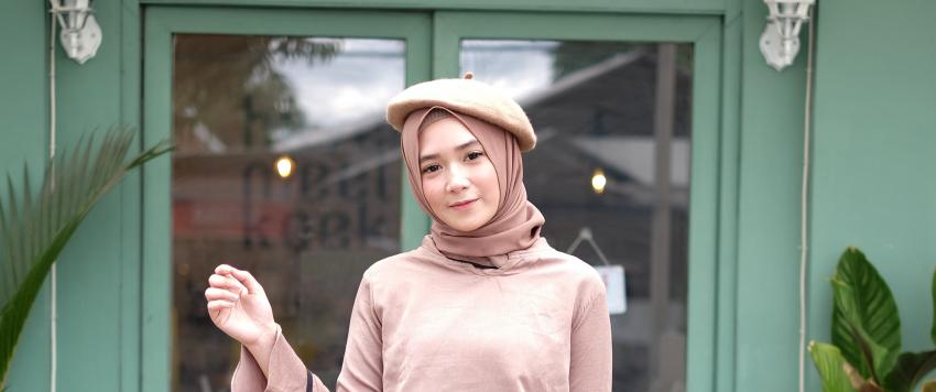 5 تنسيقات للفستان الأبيض مع الحجاب بشكل عصري ومميز.. شاهدى