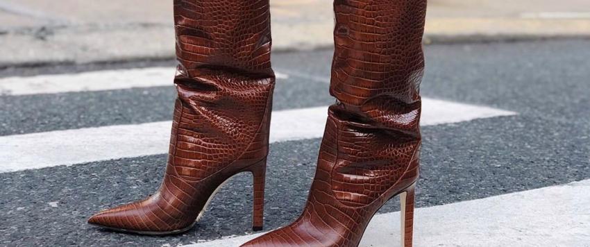 أفكار متعددة لارتداء البوت الطويل مع الملابس وهكذا تنسقيه مع حجابك